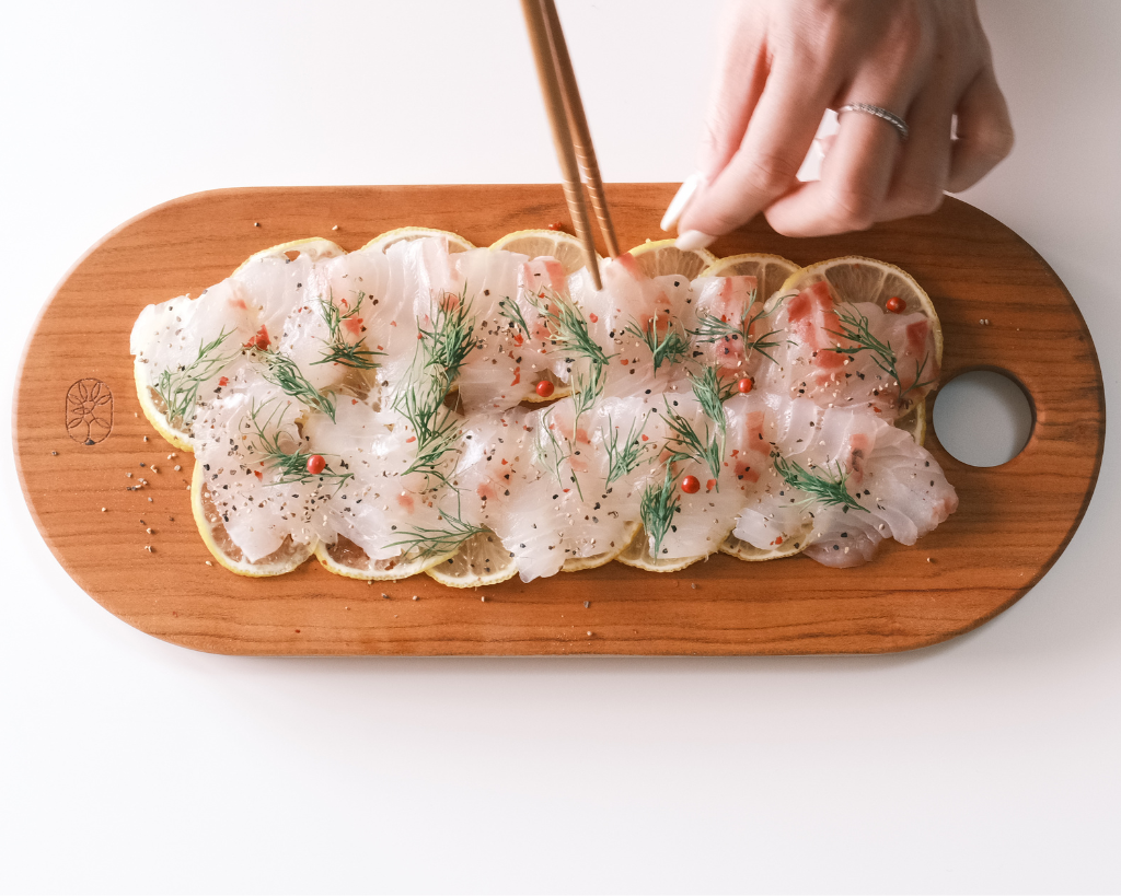 CUTTING BOARD - SMALL - KINARI